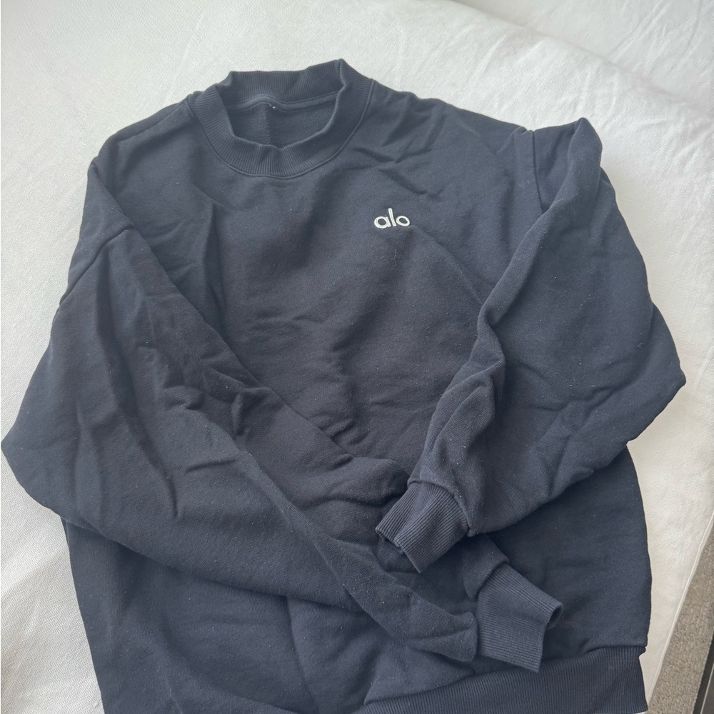 alo Accolade Crew Neck Pullover in Black xxs